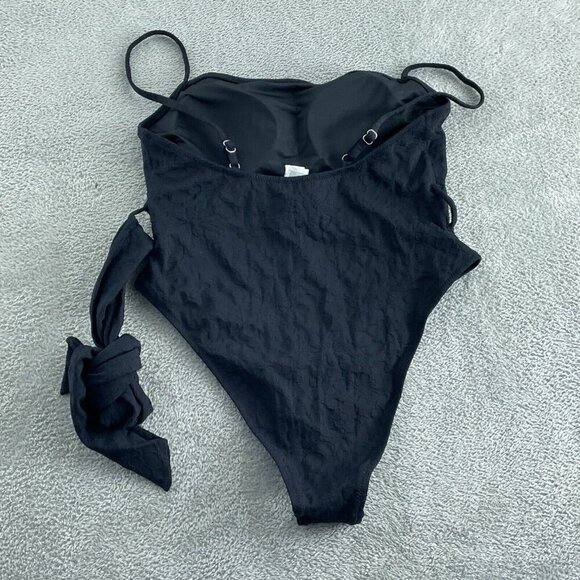 Cupshe Womens Black Textured One-Piece Swimsuit  Size XXL NWT 3832 - Picture 1 of 9